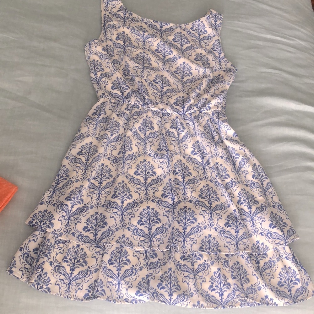 Francesca’s self blue and white summer/spring dress